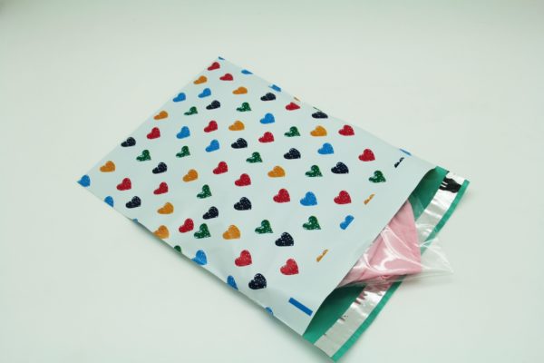 10x13 Colurful Hearts Pattern Mailers